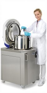 Application : Retrait sécurisé d'un réservoir de fluide d'un autoclave Systec