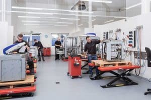 Contrôle final et postes d'essai pour autoclaves chez Systec GmbH